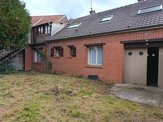 À vendre - Maison mitoyenne 1 côté, 10 pièces située à Noyon (60400)