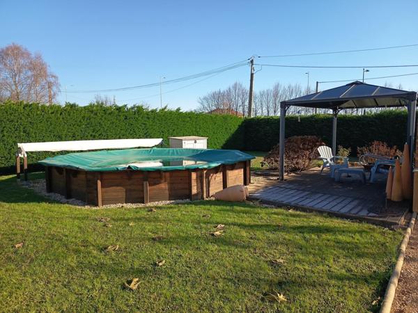 Maison individuelle idéalement située sur la commune de Sennece les Mâcon sur un terrain de 1600m2