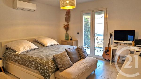 Maison à vendre  5 pièces - 213 m2 BORMES LES MIMOSAS - 83