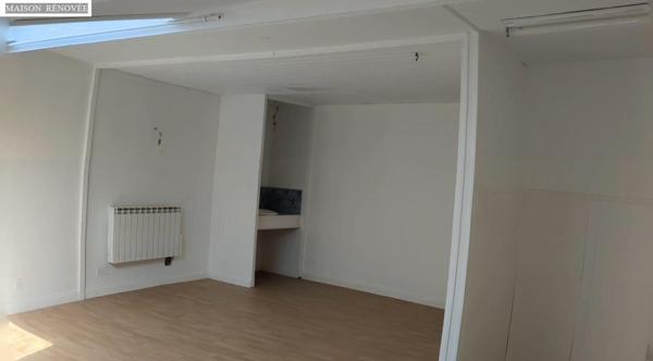 Maison à PIERRELATTE, 26700 - 10 pièces 297m²