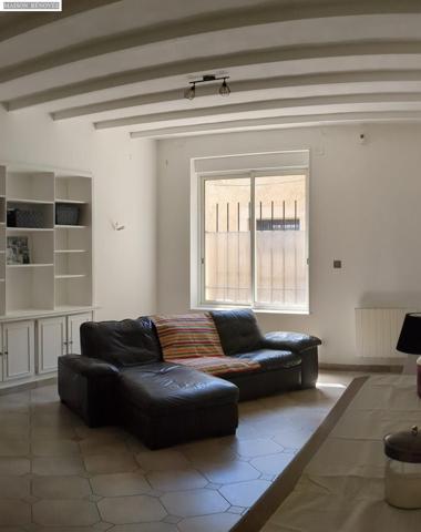 Maison à PIERRELATTE, 26700 - 10 pièces 297m²