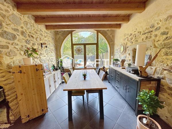 Corps de ferme de charme à 20mn de Genève