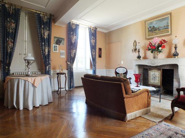 Dpt Côte d'Or (21), à vendre SEMUR EN AUXOIS propriete P15