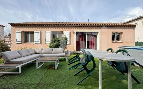 Maison à vendre    4 pièces •  La Crau