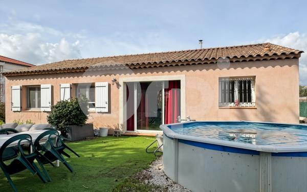 Maison à vendre    4 pièces •  La Crau