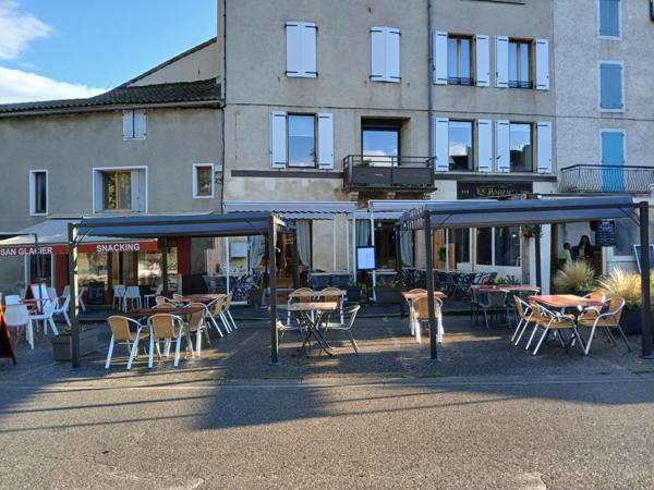 Nant (12230) À VENDRE – FONDS DE COMMERCE DE RESTAURANT Licence III incluse – Clé en main – Emplacement premium