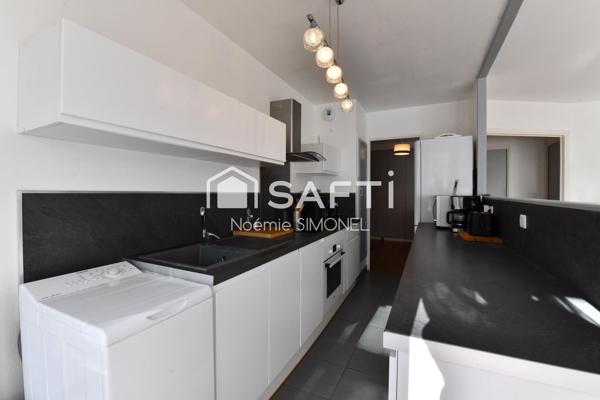 Appartement de trois pièces! Ravalement réglé par le propriétaire !
