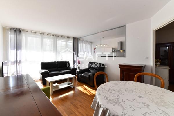 Appartement de trois pièces! Ravalement réglé par le propriétaire !