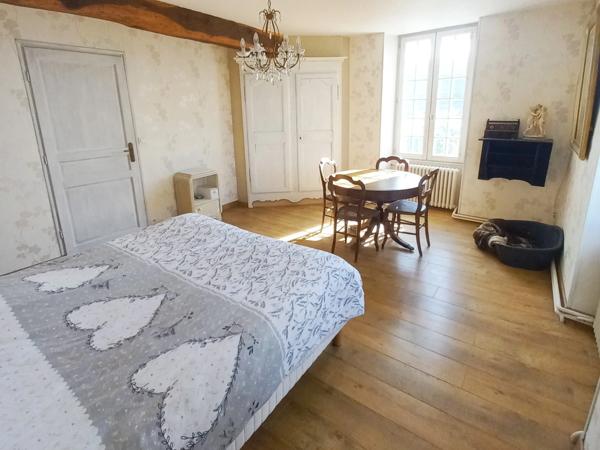 Maison de charme à vendre 6 pièces à SAINT VINNEMER (89) et son terrain de 700m²