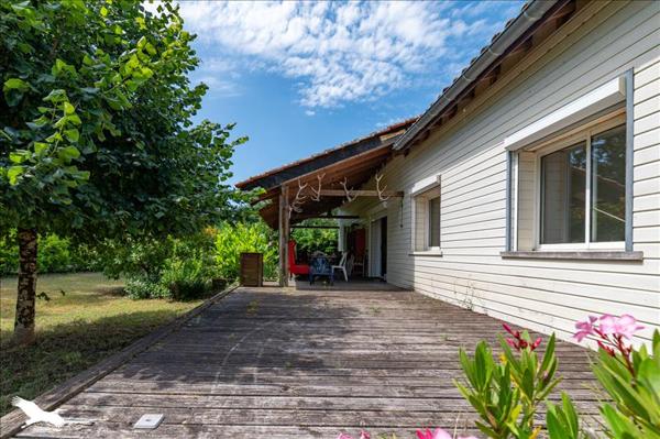 Maison à vendre |  Hourtin |  5 pièces | 126 m²