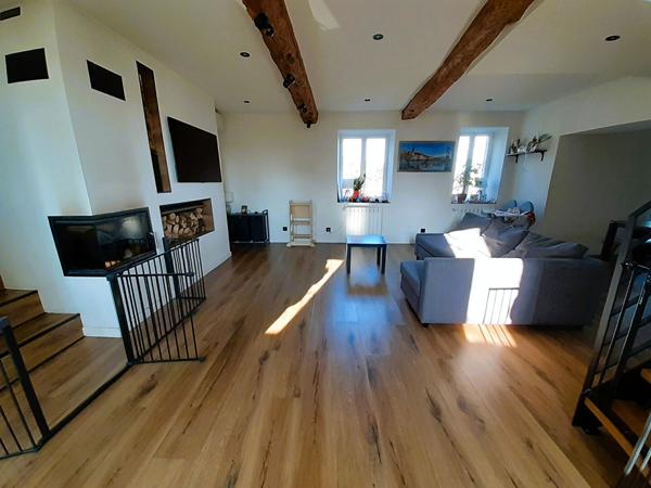 Maison Pleine de Charme - Neyron 5 pièces 136m² environ