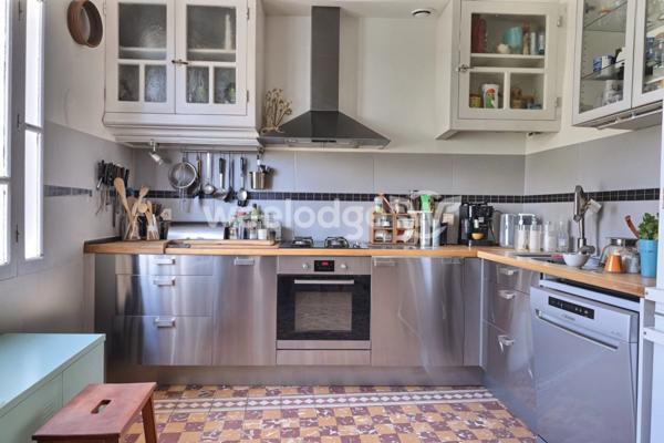 Maison à vendre 6 pièces de 139 m² à Saint-Chamas