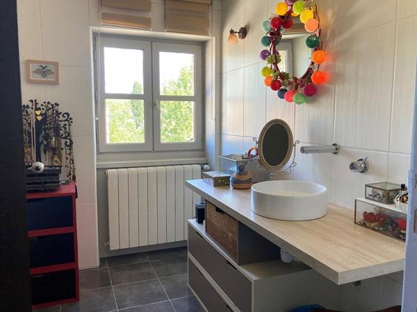 Maison en pierre sans travaux à Cahors avec jardin