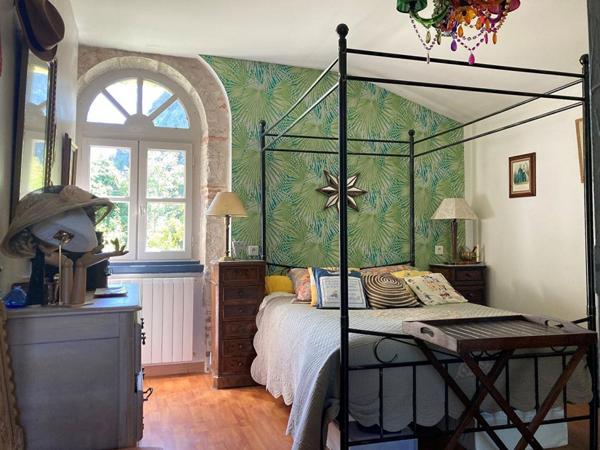 Maison en pierre sans travaux à Cahors avec jardin