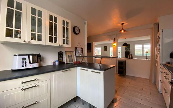 Maison à vendre    7 pièces •  Équeurdreville-Hainneville