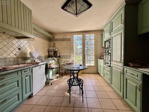 Achat - Maison Niort 79000 6 pièces 263 m 2 2103 m 2