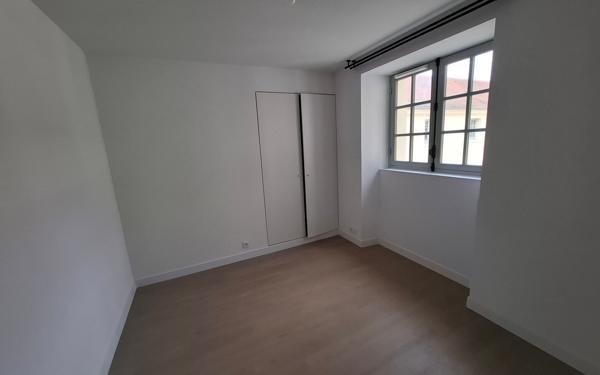 Appartement à louer    4 pièces • 73,74 m2 Compiègne