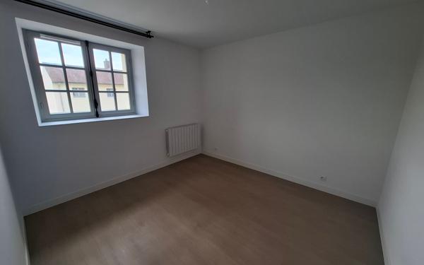 Appartement à louer    4 pièces • 73,74 m2 Compiègne