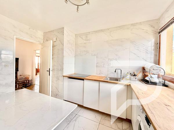 Appartement 4 pièces 74.02 m2