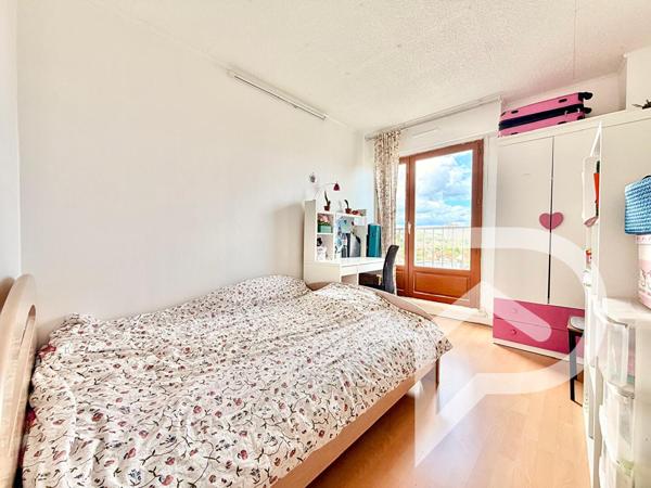 Appartement 4 pièces 74.02 m2