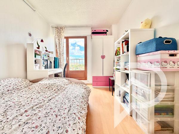 Appartement 4 pièces 74.02 m2