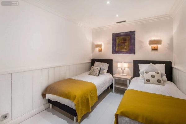 Chalet à vendre à La Perrière en Savoie (73120), ref : IP23631