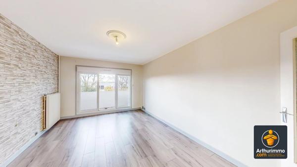 Location                                                      Appartement
                        
                     3 pièces                      61 m2                     à Saint-Priest