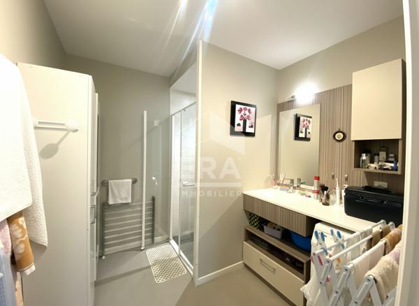 PAU -  Appartement T3  de 69 m2  avec place de parking