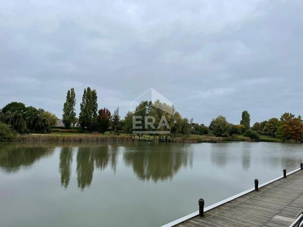 Coup de coeur ? 2 pièces récent avec balcon au bord du lac de Villaroy (Guyancourt)