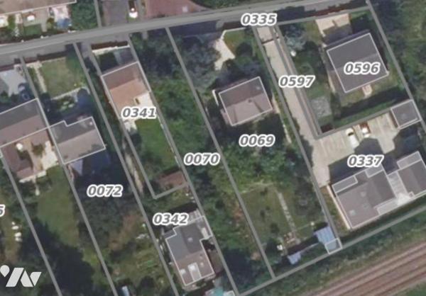 Terrain à bâtir d'une superficie de 578 m² (source du cadastre)