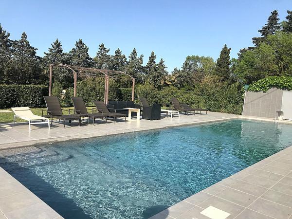 Saintes maries de la mer (13460) Nouveau, Splendide Mas de 1000 m2 env avec 5 logements, 2 piscines, parcs 1 Ha, 40 couchages...