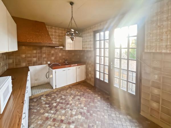 Maison 6 pièces, 3 chambres 142 m² de parcelle