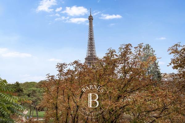 Paris 16ème, Triplex  700 m² à vendre
