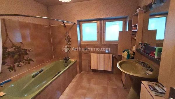 Vente Maison 6 pièces 143 m2 à Lacrouzette