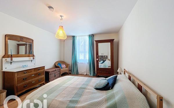 Maison à vendre    10 pièces • 290 m2 Saint-Jean-de-Gonville