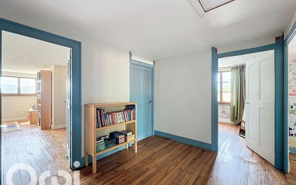 Maison à vendre    10 pièces • 290 m2 Saint-Jean-de-Gonville