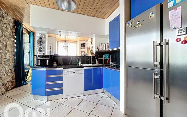 Maison à vendre    10 pièces • 290 m2 Saint-Jean-de-Gonville