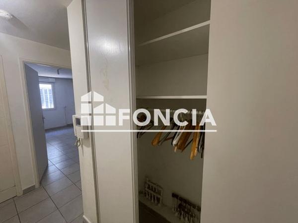 Location Appartement 3 pièces 59.99 m² - 27 AVENUE DUSSAP Toulon 83000