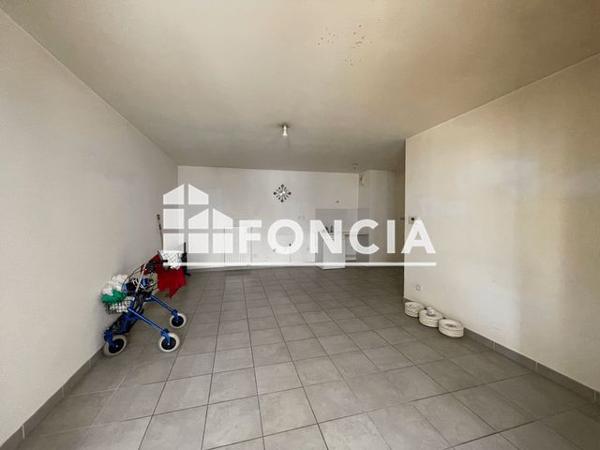 Location Appartement 3 pièces 59.99 m² - 27 AVENUE DUSSAP Toulon 83000