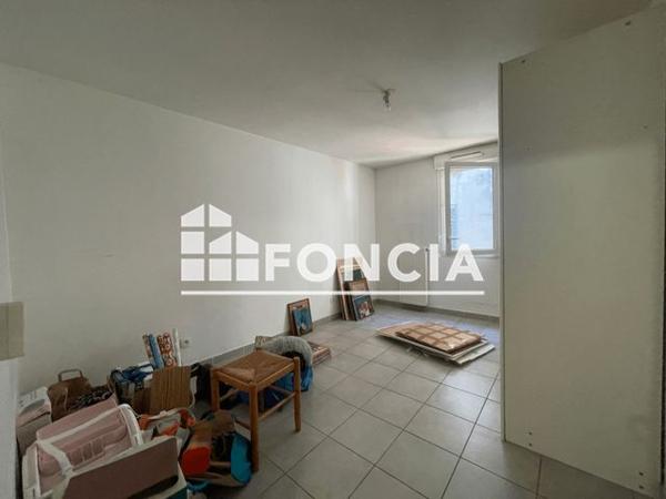 Location Appartement 3 pièces 59.99 m² - 27 AVENUE DUSSAP Toulon 83000