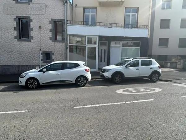 Achat - Fonds et/ou murs commerciaux Clermont-Ferrand 63000 4 pièces 70 m 2 148 m 2