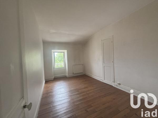 House for sale 5 rooms 112 m² Saint-Nazaire-les-Eymes