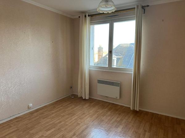 Appartement Nogent Le Rotrou 5 pièce(s) 91 m2