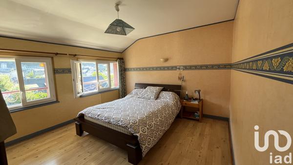 Building for sale 213 m² Mont-Dore