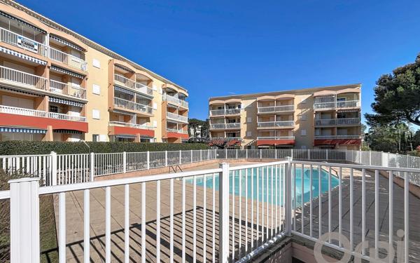 Appartement à vendre    1 pièce •  Fréjus