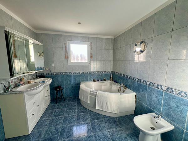 33140 VILLENAVE D'ORNON- Maison à vendre 4 Chambres 150 m²