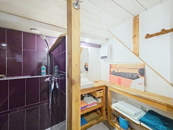 Maison 5 pièces de 136 m2 - LES BELLEVILLE , Les belleville