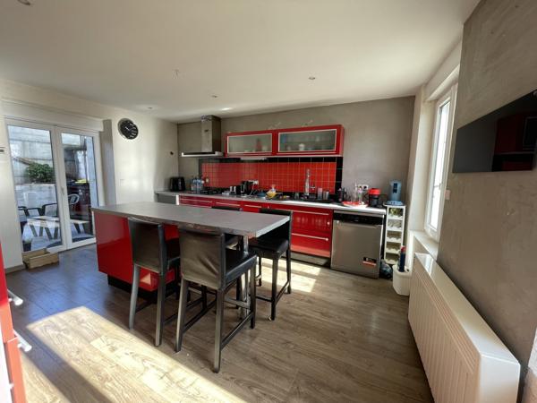 CHARMANTE MAISON 4 CHAMBRES 184M²