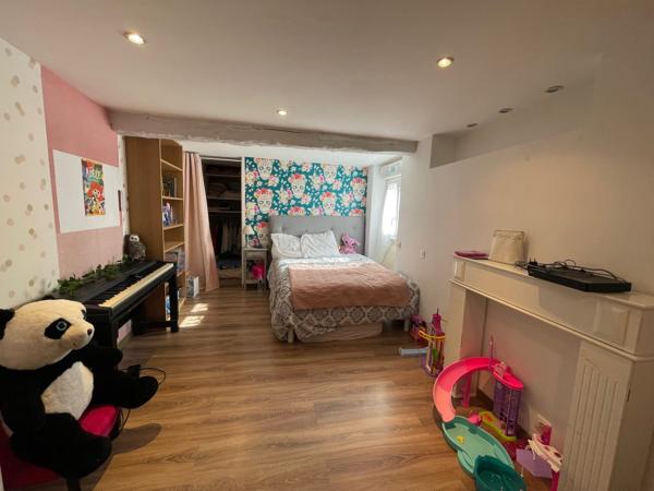 CHARMANTE MAISON 4 CHAMBRES 184M²