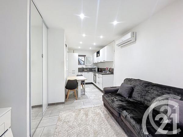 Appartement à vendre  2 pièces - 46,40 m2 MAUBEC - 84